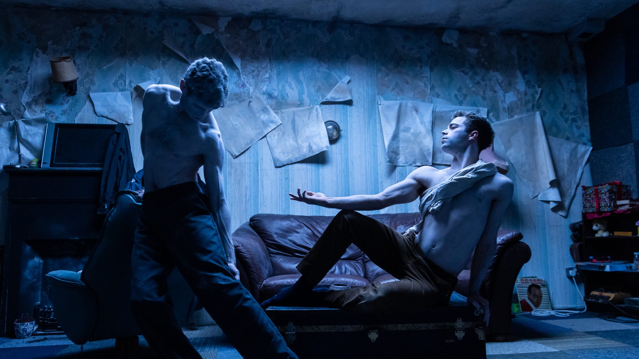 科幻悬疑剧场《火山》｜演绎高压绝境下的无力与疏离